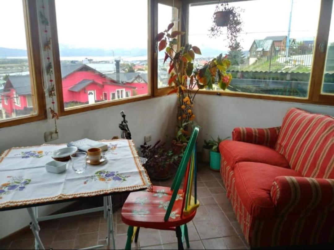 Отель Alem Casa De Familia Ушуая Экстерьер фото