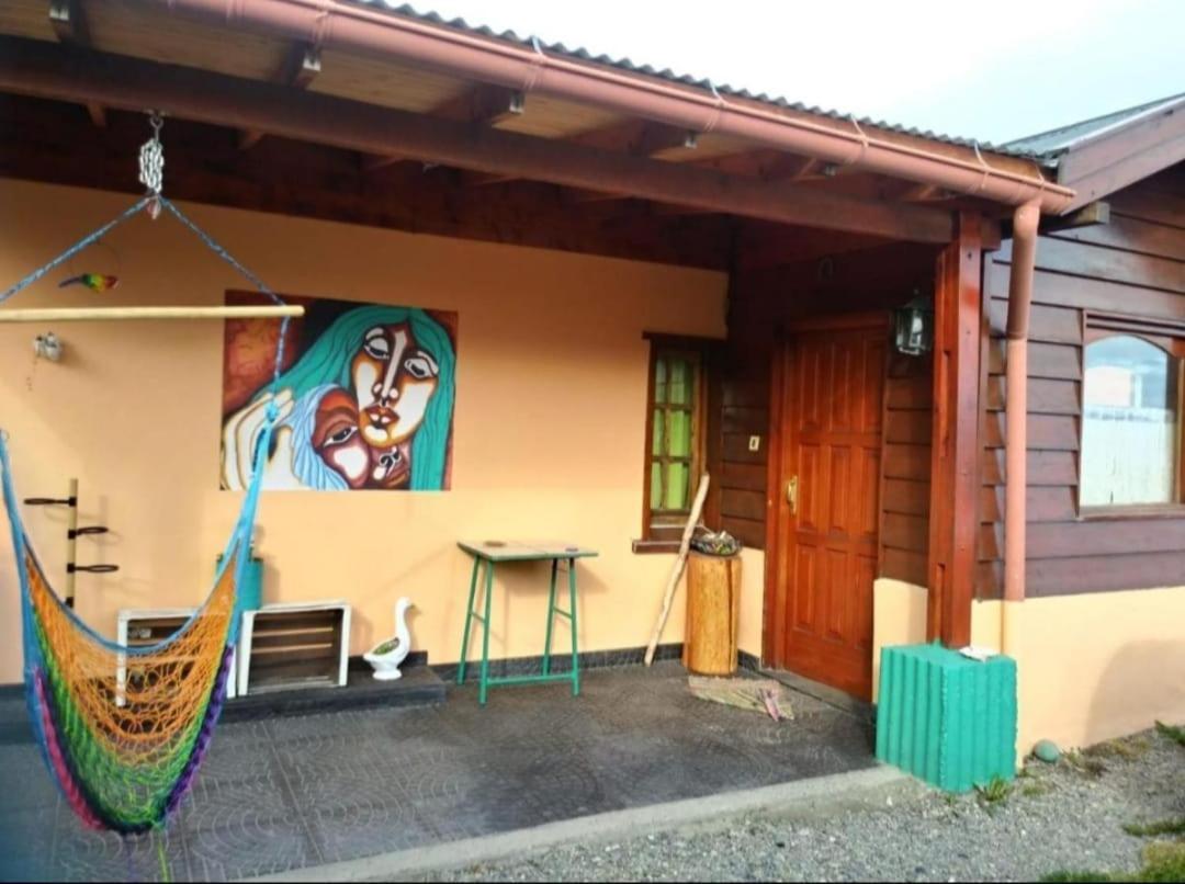Отель Alem Casa De Familia Ушуая Экстерьер фото
