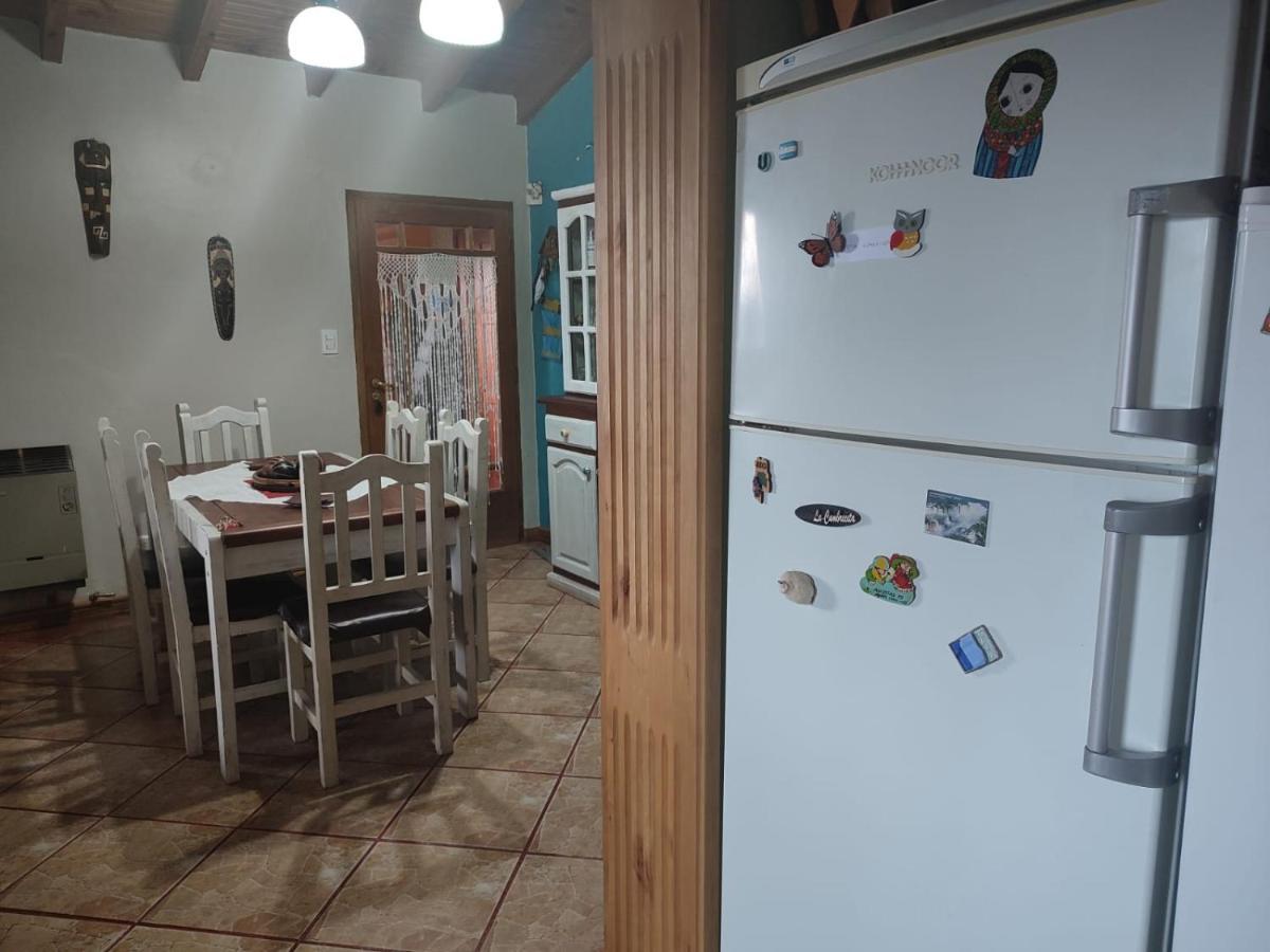 Отель Alem Casa De Familia Ушуая Экстерьер фото